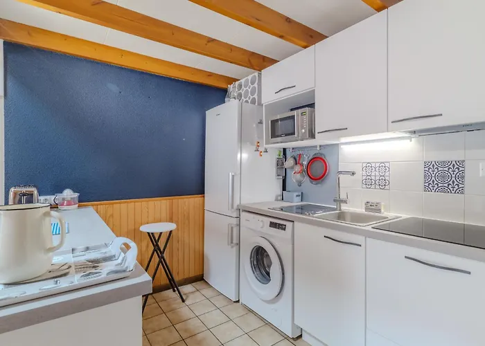 Сasa de vacaciones Les Maisons Du By Interhome